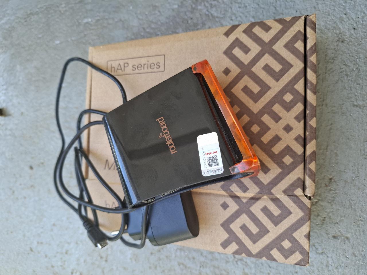 Mini Roteador MikroTik hAP - 4